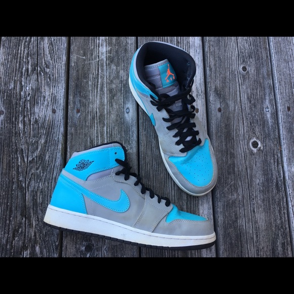 baby blue jordan retro